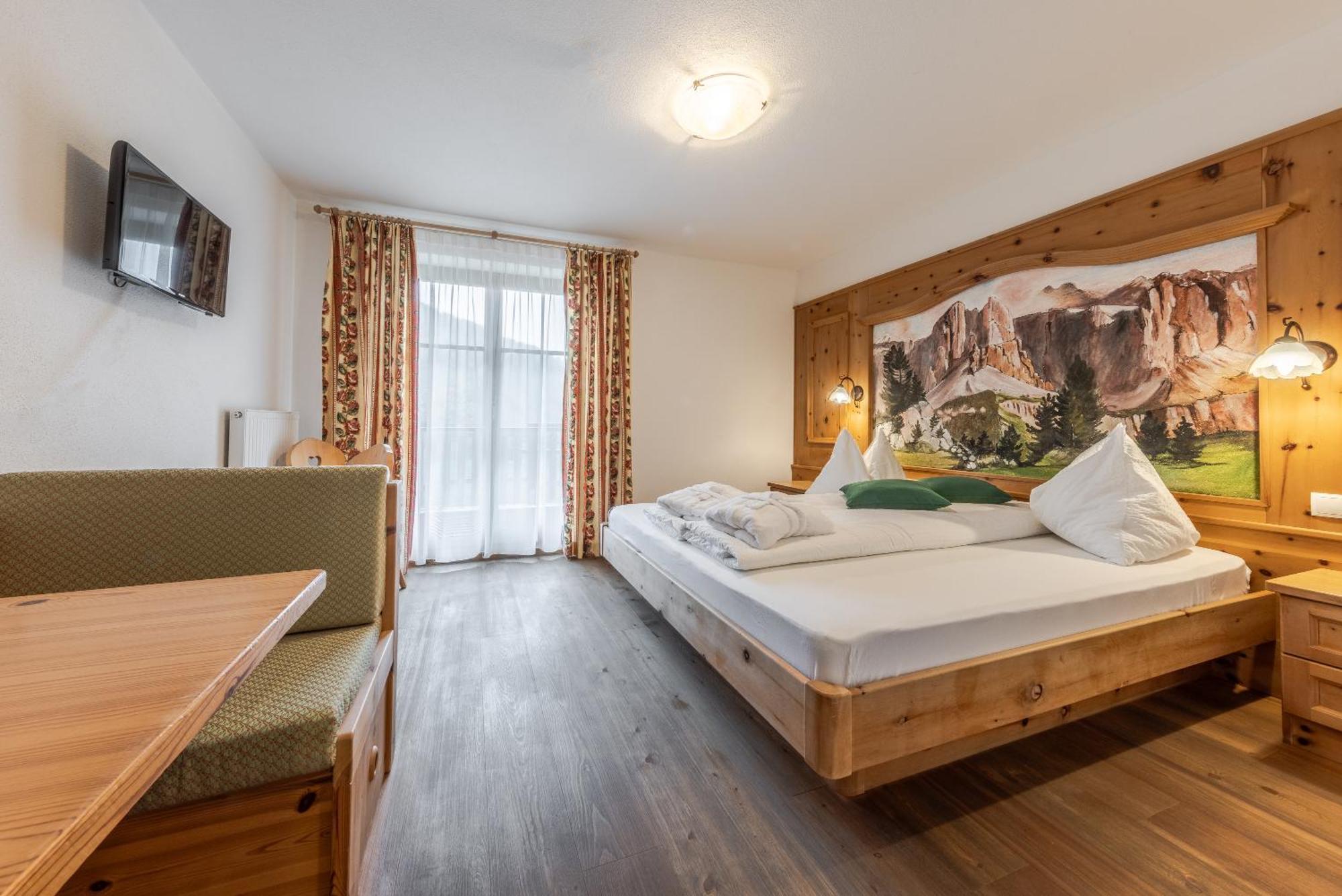 Hotel Pension Odles San Martino in Badia Εξωτερικό φωτογραφία