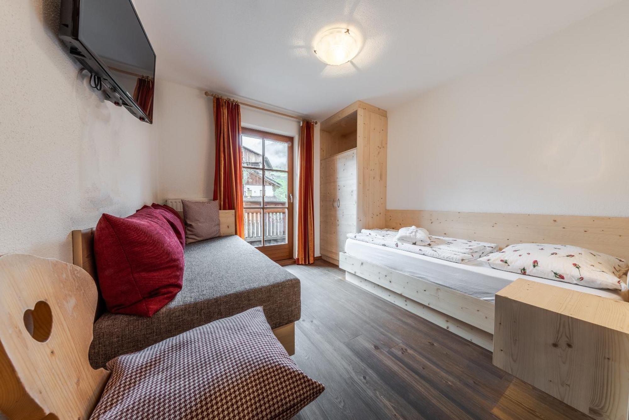 Hotel Pension Odles San Martino in Badia Εξωτερικό φωτογραφία