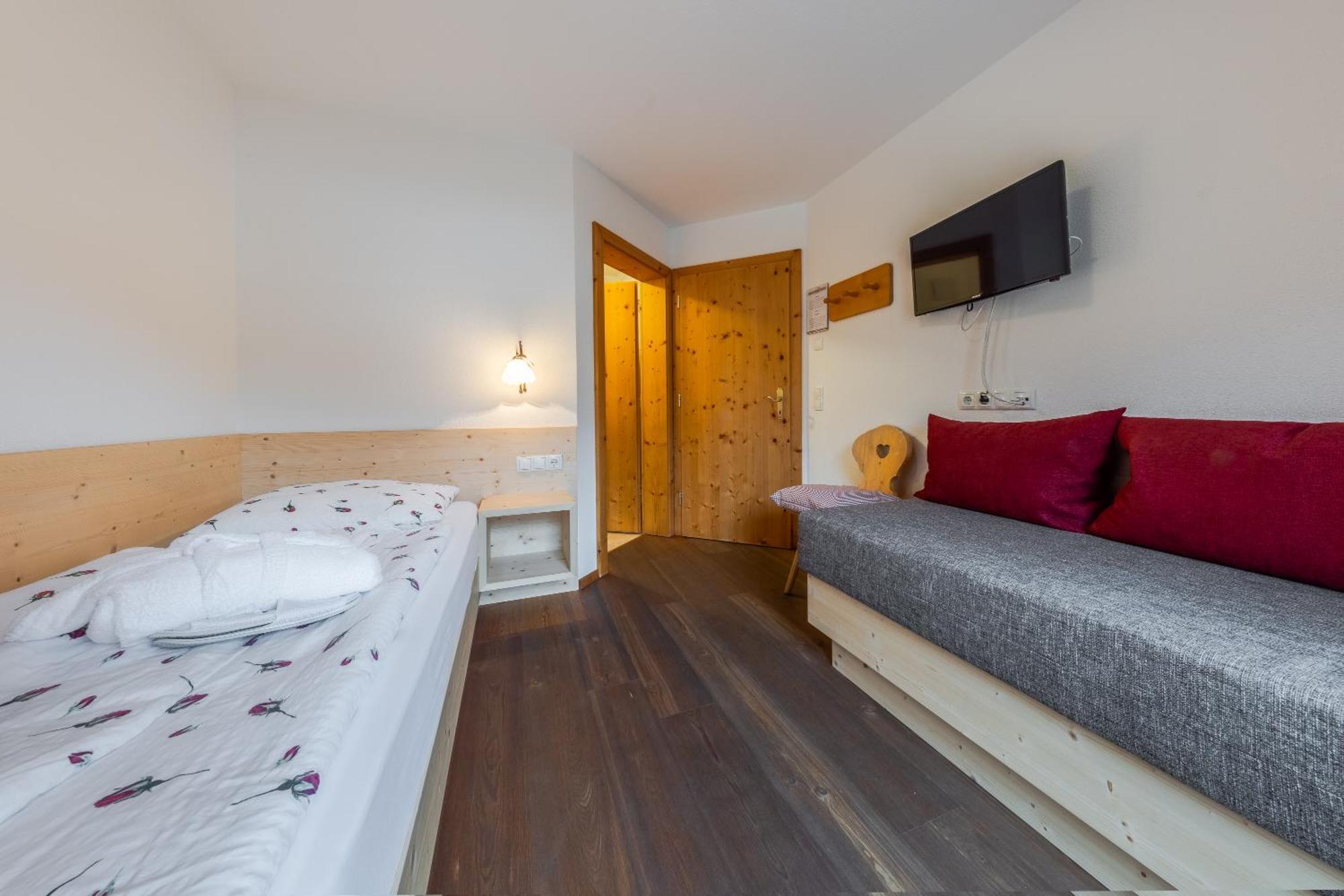 Hotel Pension Odles San Martino in Badia Εξωτερικό φωτογραφία