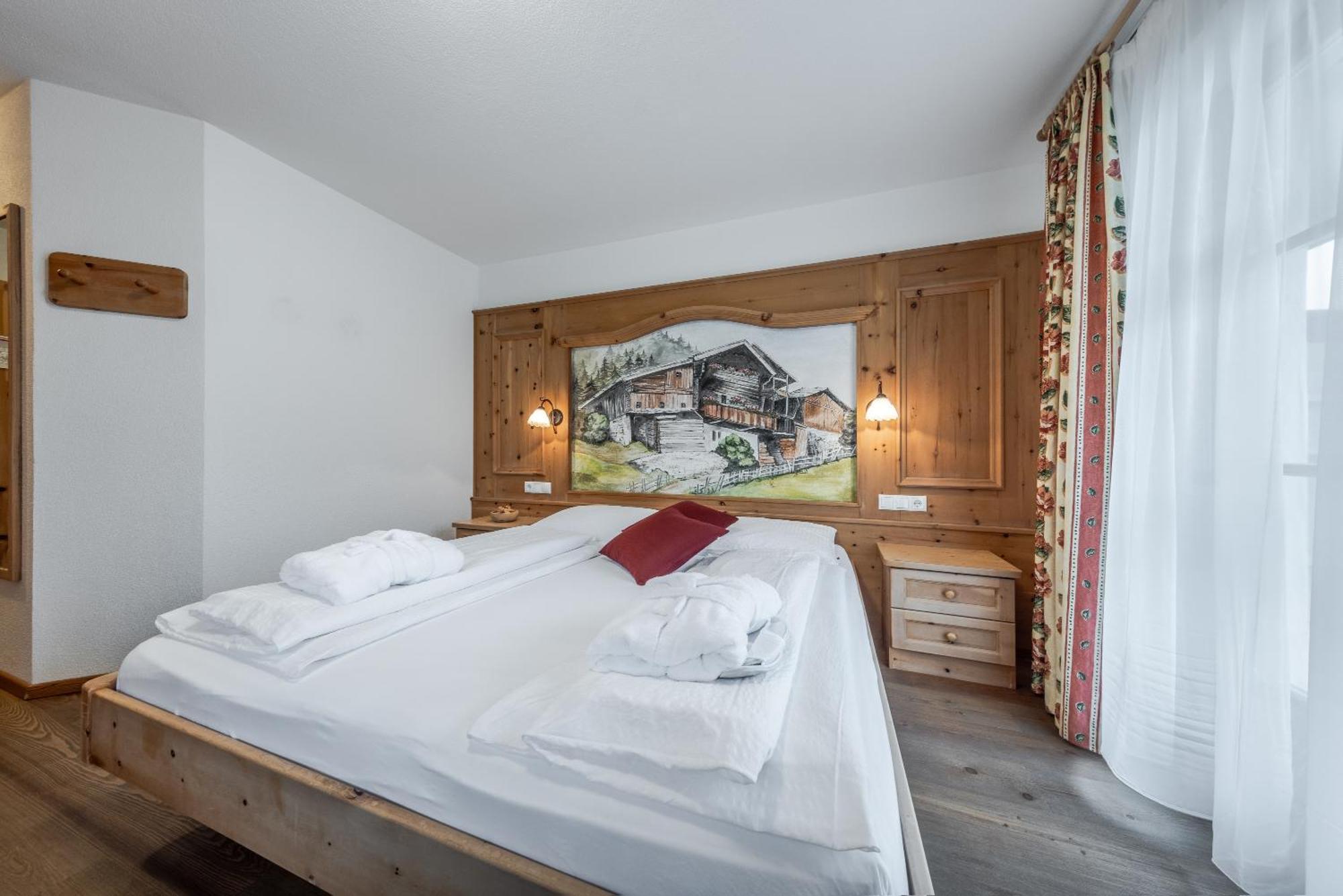 Hotel Pension Odles San Martino in Badia Εξωτερικό φωτογραφία